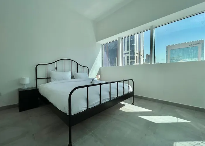 Deluxe One-Bedroom Apartment